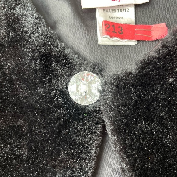 Macy's Girls Bloom Black Faux Fur (Size 10-12) - Picture 8 of 9